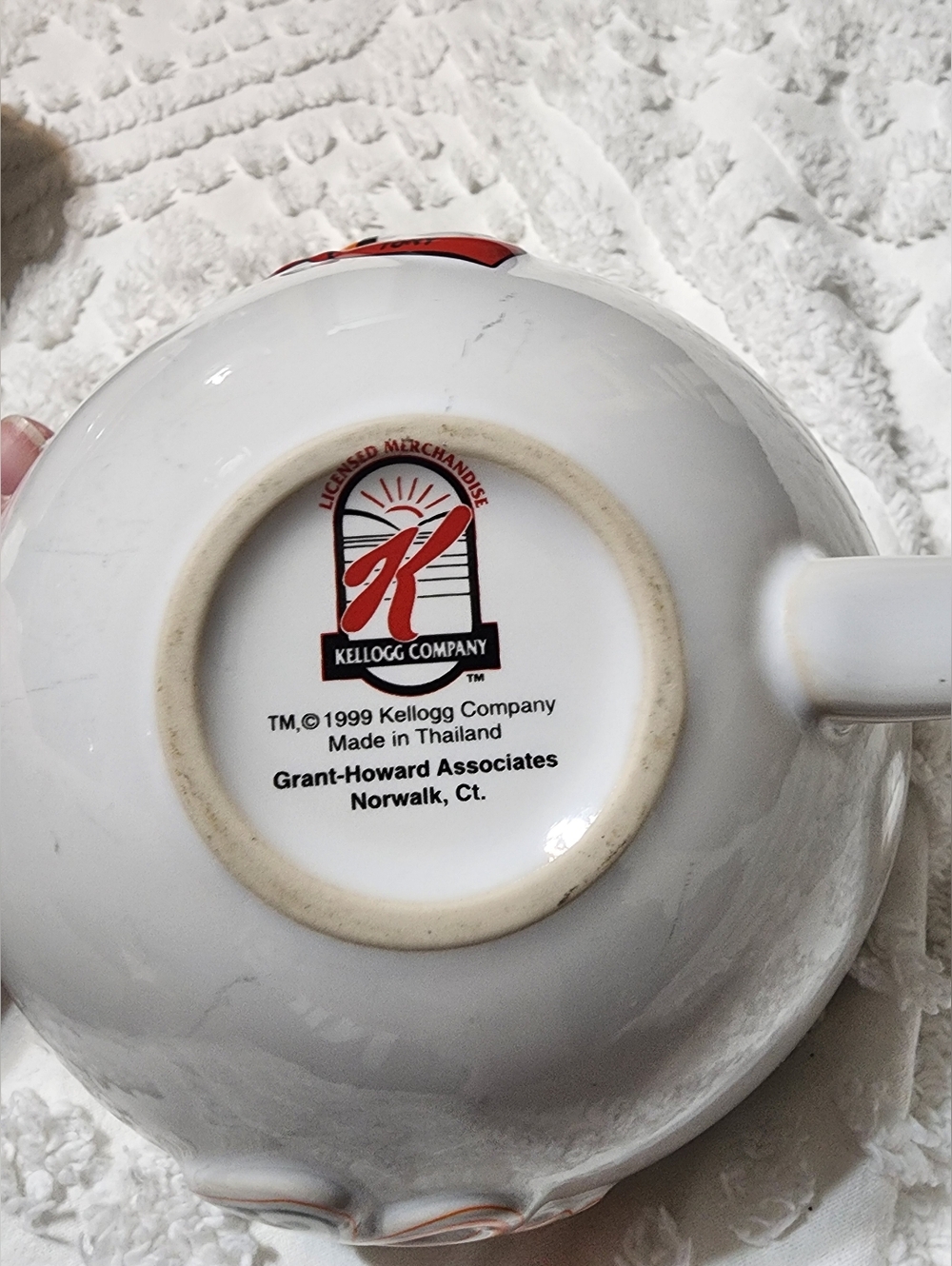 Kellogg's VINTAGE Cereal Storage Container & 2 Vintage Cereal Bowls TONY TIGER - Picture 8 of 10